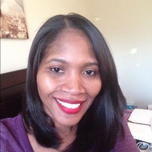 Meet your Posher, Lakeda